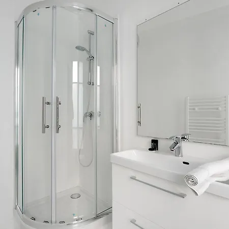 アパート Spacious And Comfortable In Bastille パリ