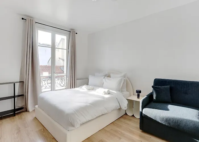Spacious And Comfortable In Bastille * Париж